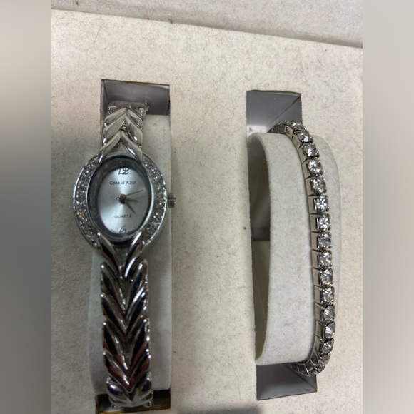 COTE D’AZUR GORGEOUS WOMEN GIFT SET WATCH, BRACELET AND NECKLACE MSRP $99.99 - Picture 3 of 5